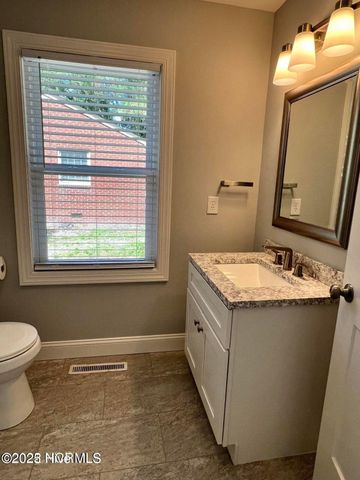 108 N Warren Street, Greenville, NC 27858