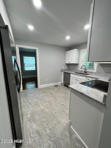 108 N Warren Street, Greenville, NC 27858