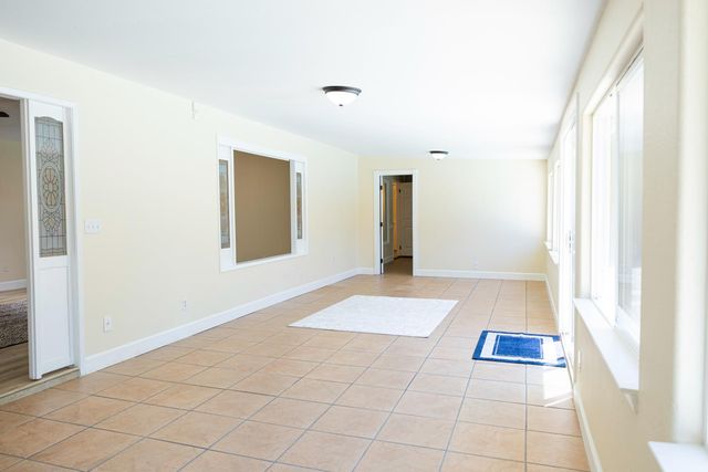 5994 Jeanine Dr, Sacramento, CA 95842