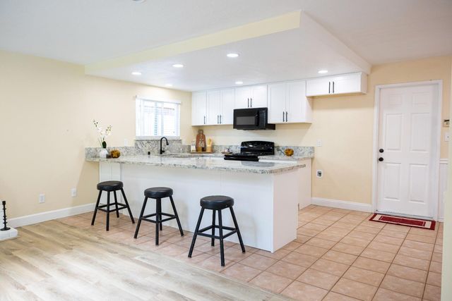 5994 Jeanine Dr, Sacramento, CA 95842