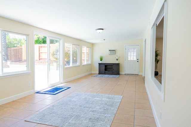 5994 Jeanine Dr, Sacramento, CA 95842