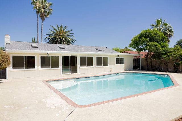 5994 Jeanine Dr, Sacramento, CA 95842