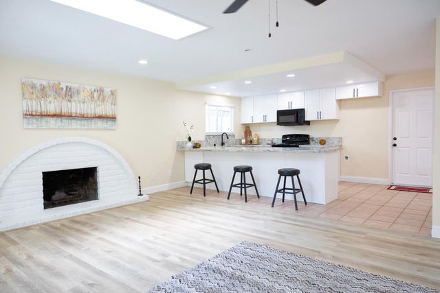 5994 Jeanine Dr, Sacramento, CA 95842