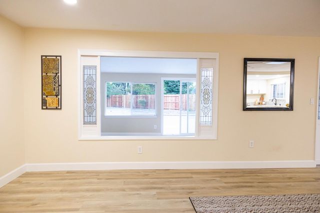 5994 Jeanine Dr, Sacramento, CA 95842