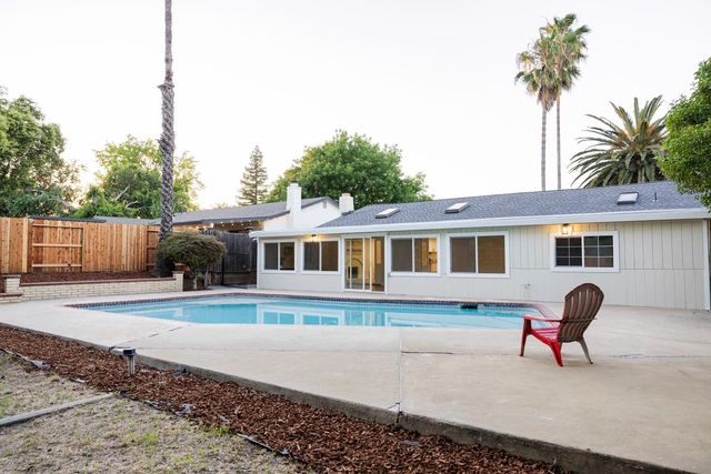 5994 Jeanine Dr, Sacramento, CA 95842