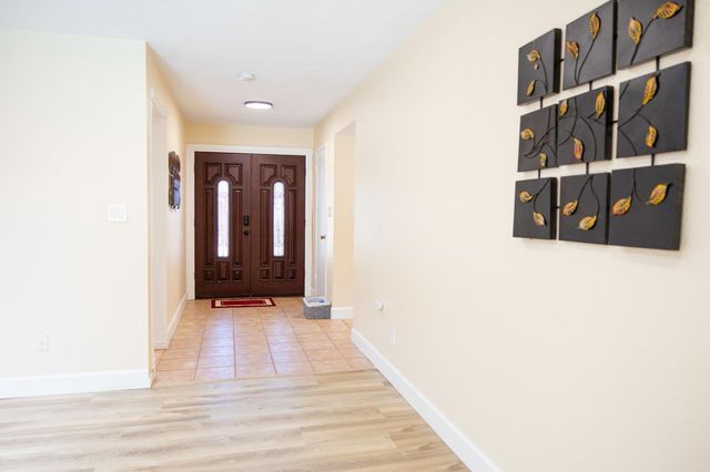 5994 Jeanine Dr, Sacramento, CA 95842