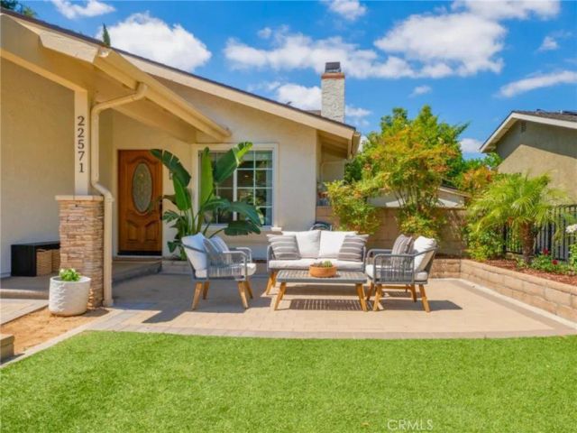 22571 Via Tercero, Mission Viejo, CA 92691