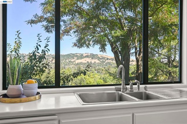 783 Solana Dr, Lafayette, CA 94549