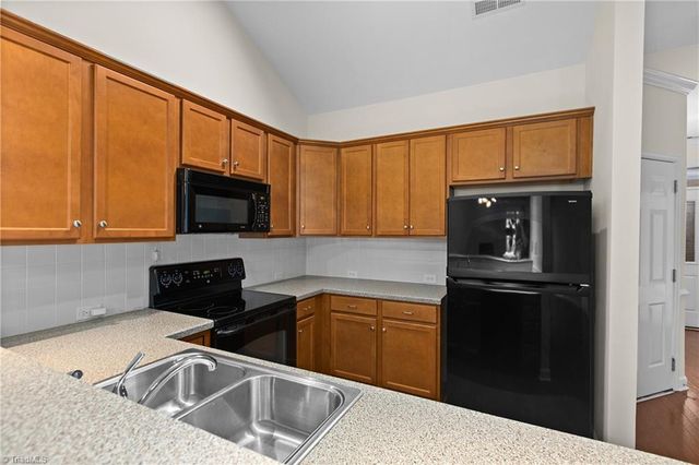 111 N Wentworth Drive, Mocksville, NC 27028