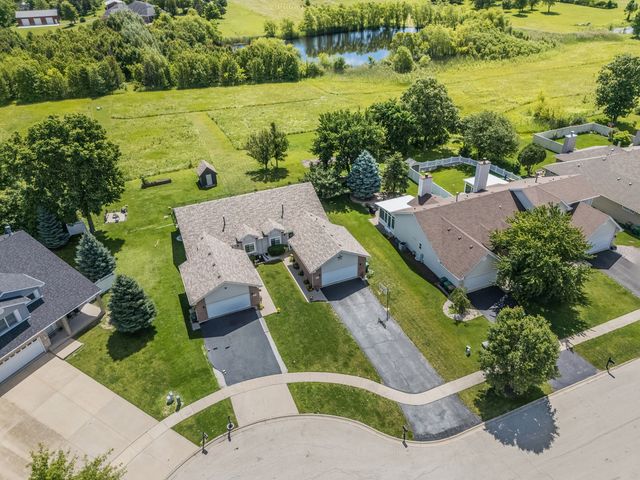 26321 S Magnolia Lane, Channahon, IL 60410