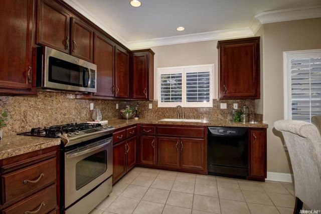 3520 Emerson Drive, Roseville, CA 95661