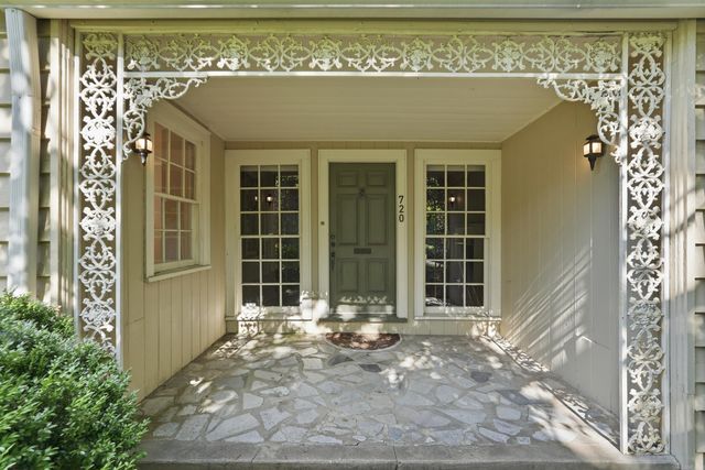 720 N Oak Street, Little Rock, AR 72205