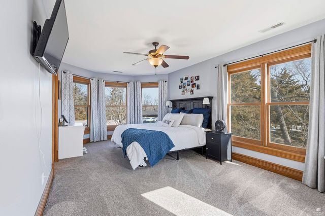 3215 Driftwood Drive, Manhattan, KS 66503
