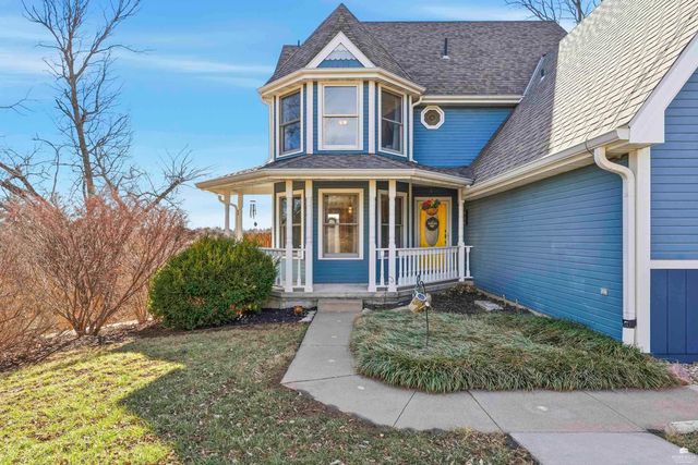 3215 Driftwood Drive, Manhattan, KS 66503