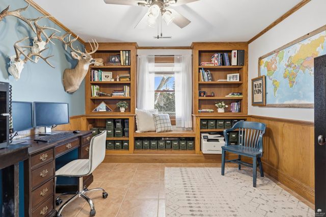 3215 Driftwood Drive, Manhattan, KS 66503
