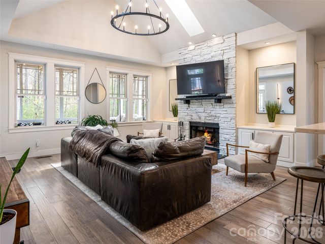 67 White Ash Drive, Asheville, NC 28803