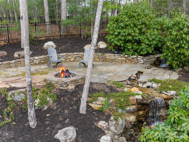 67 White Ash Drive, Asheville, NC 28803