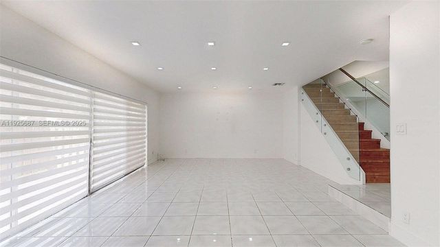 8212 NW 8th Pl 2, Plantation, FL 33324