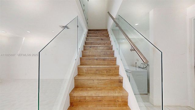 8212 NW 8th Pl 2, Plantation, FL 33324