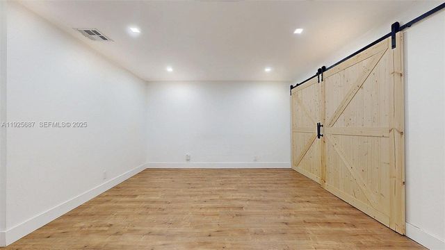 8212 NW 8th Pl 2, Plantation, FL 33324