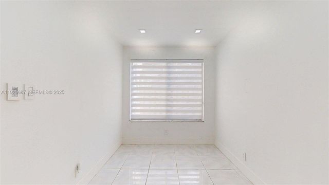 8212 NW 8th Pl 2, Plantation, FL 33324