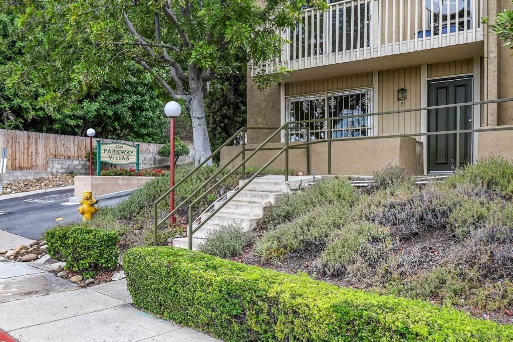 Image 32 of property listing at 7700 Parkway Dr Unit 2, La Mesa, CA 91942