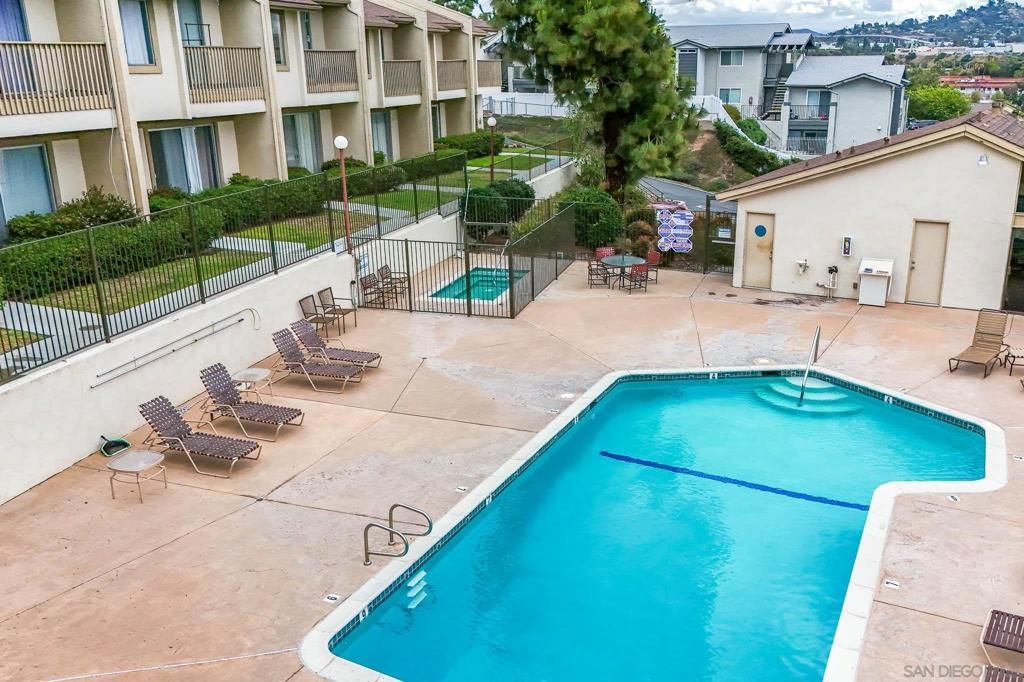 Image 39 of property listing at 7700 Parkway Dr Unit 2, La Mesa, CA 91942