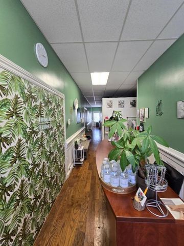 75 Main St, Sussex Boro, NJ 07461