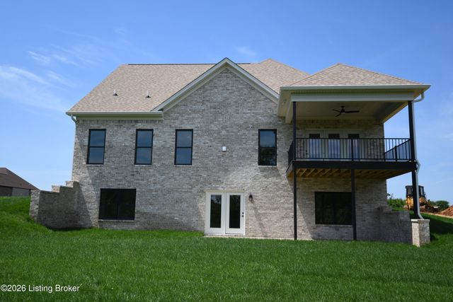 134 Noblewood Blvd, Jeffersonville, IN 47130