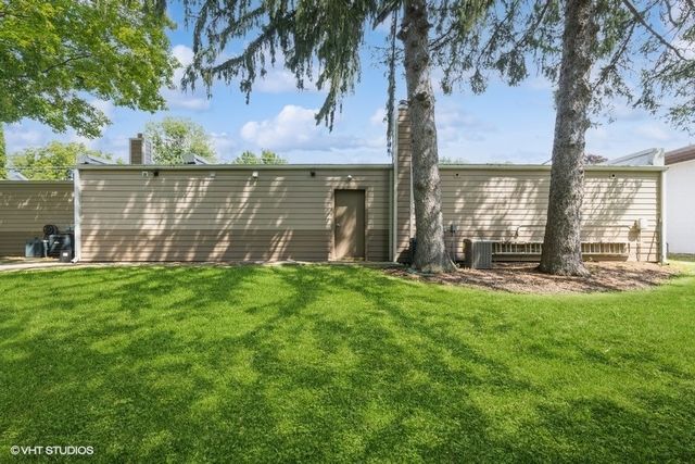 2025 Main Street Road 2025, Spring Grove, IL 60081