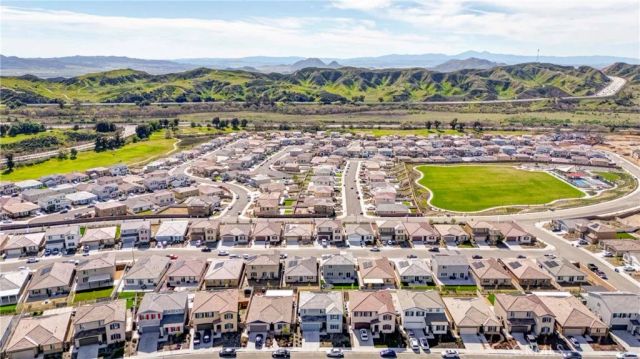 35357 Hutchinson Place, Beaumont, CA 92223