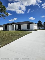 746 Kingfisher Avenue NW, Lake Placid, FL 33852