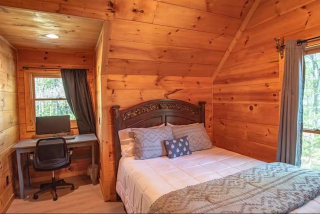 298 Eagle Lake Rd, Coalmont, TN 37313