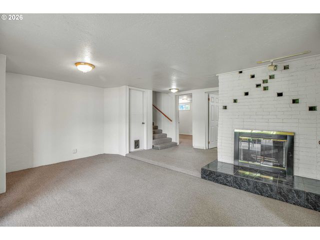 6740 N WILLAMETTE Blvd, Portland, OR 97203