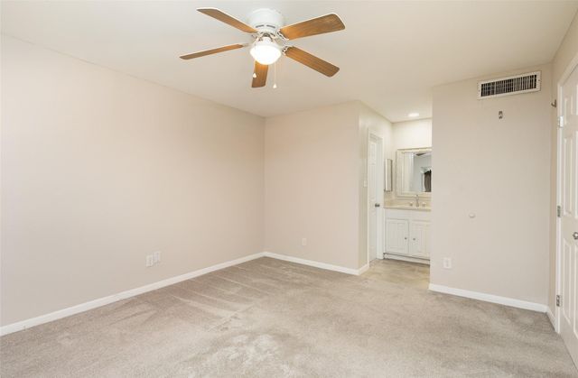 16120 Stuebner Airline Road 501, Spring, TX 77379