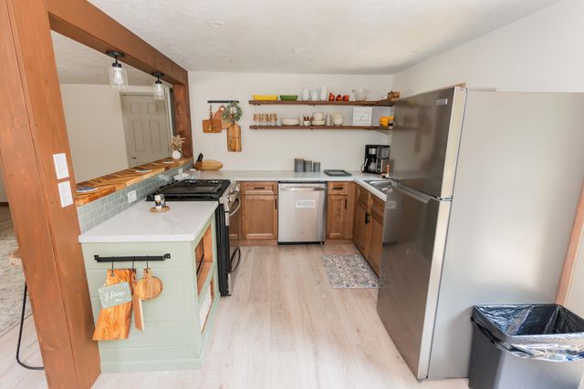 20390 Catfish Lane, Wheatland, MO 65779