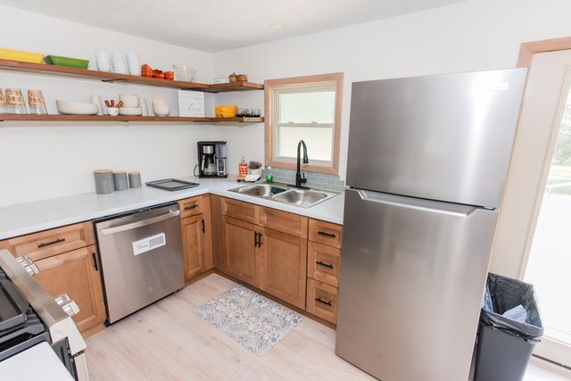 20390 Catfish Lane, Wheatland, MO 65779