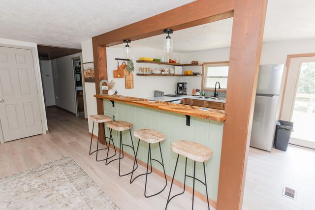 20390 Catfish Lane, Wheatland, MO 65779