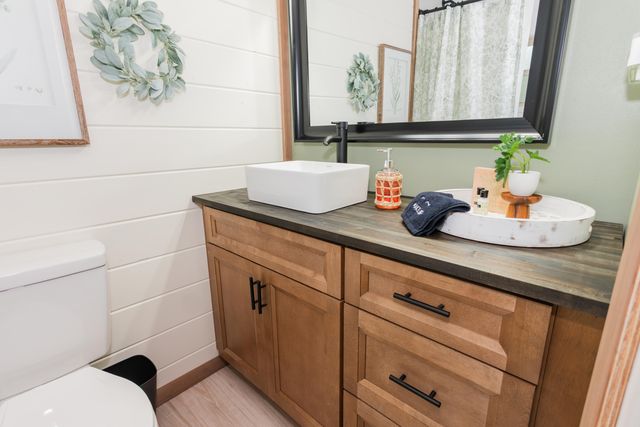 20390 Catfish Lane, Wheatland, MO 65779