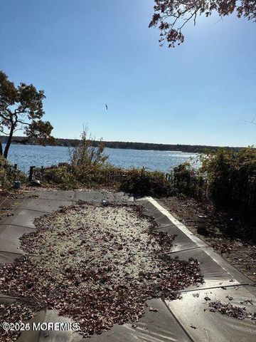 130 Camp Meeting Avenue, Island Heights, NJ 08732