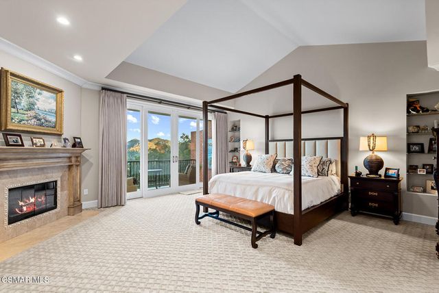 2378 Heatherbank Court, Thousand Oaks, CA 91361