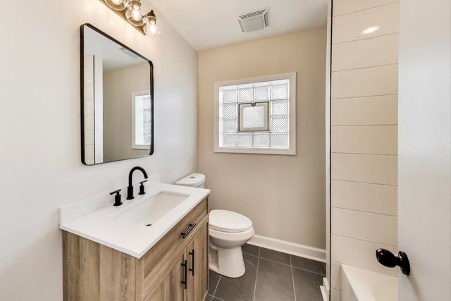 5949 W 55th Street, Chicago, IL 60638