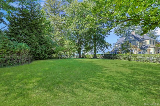 44 Massachusetts Avenue, Congers, NY 10920