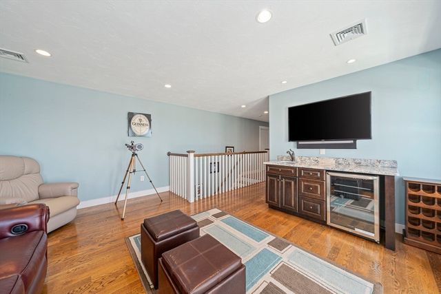 92 Emery Rd, Marshfield, MA 02050