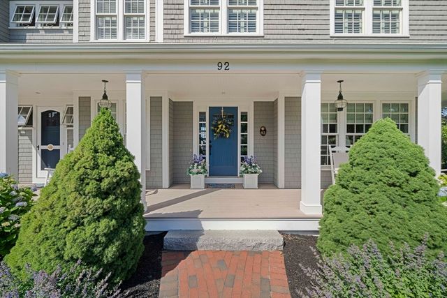 92 Emery Rd, Marshfield, MA 02050