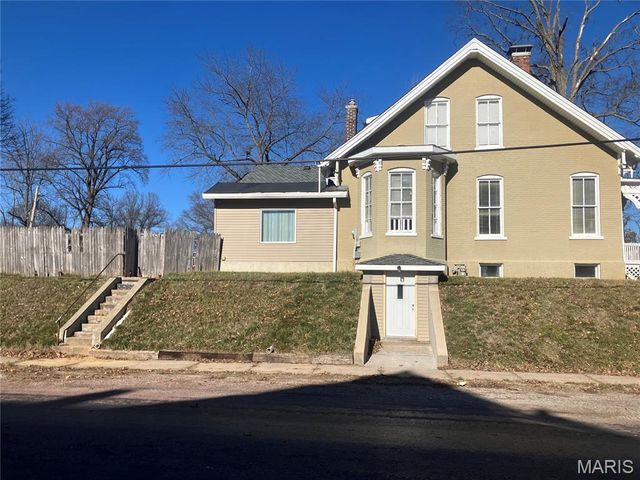 721 S Church Street, Belleville, IL 62220