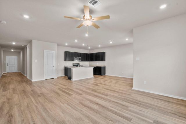 3526 Cardinal Pointe Drive, Angleton, TX 77515