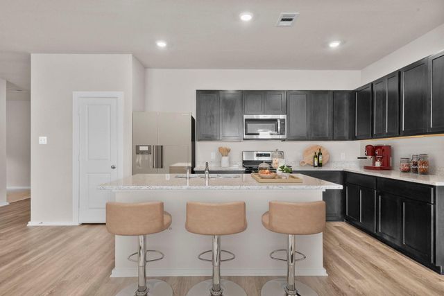 3526 Cardinal Pointe Drive, Angleton, TX 77515