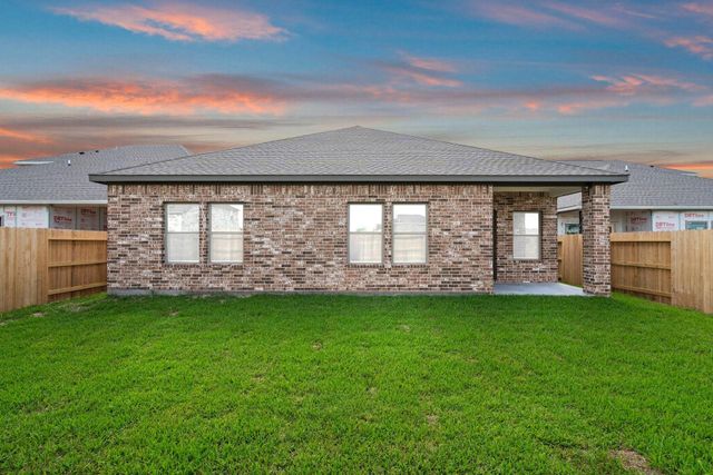 3526 Cardinal Pointe Drive, Angleton, TX 77515