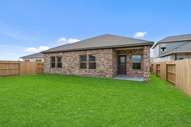 3526 Cardinal Pointe Drive, Angleton, TX 77515